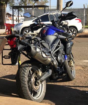 TRIUMPH TIGER 800 ABS TRIUMPH TIGER 800 ABS